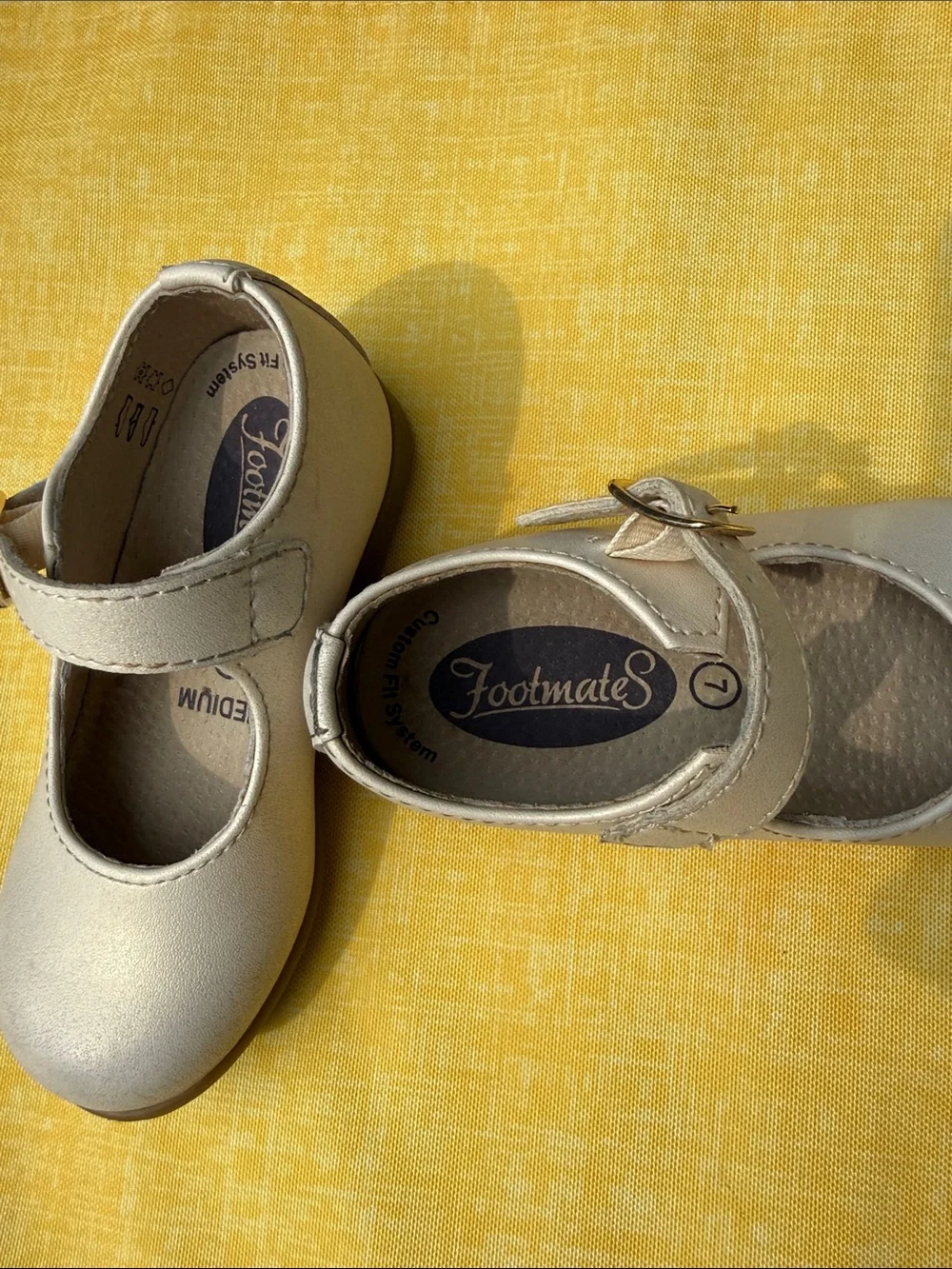 FootMates Cream Mary Jane Dress Shoes with Gold Buckle